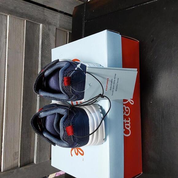 Toddler Ari Sneakers | Cat & Jack | 5 - Picture 3 of 9